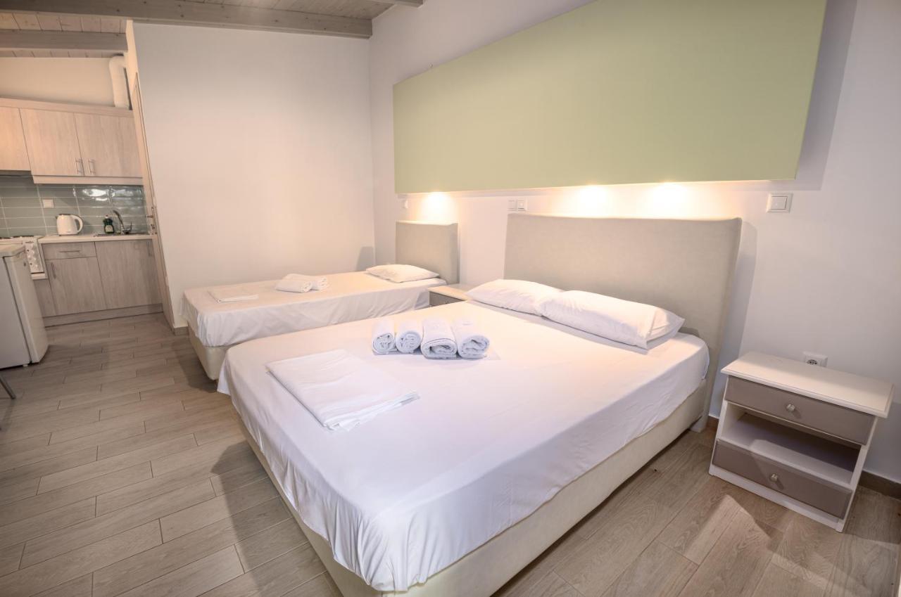 Apartments Korakakis Beach Фінікунда Екстер'єр фото
