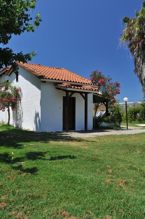 Apartments Korakakis Beach Фінікунда Екстер'єр фото